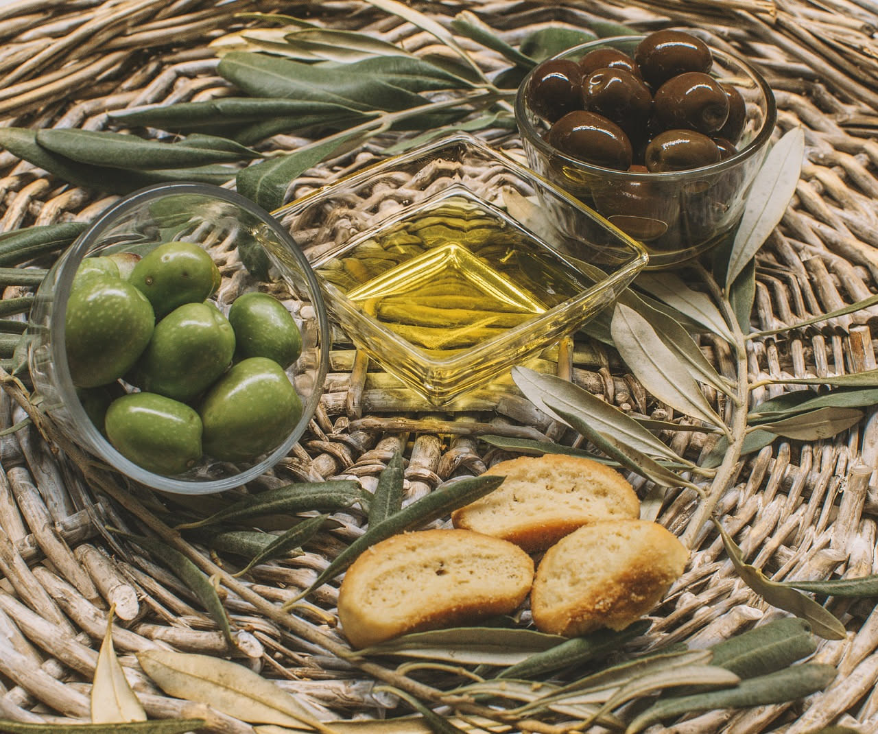 Come riconoscere un olio extravergine di qualita: i segnali da controllare