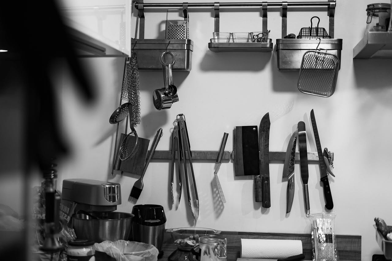 Lezione 1 - La cucina e i suoi strumenti: attrezzatura essenziale per iniziare